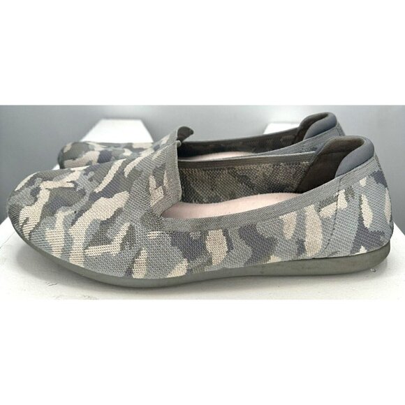 Clarks Cloudsteppers Women 9 Carly Dream Slip On Flats Khaki Camo Loafers Knit - Picture 3 of 12